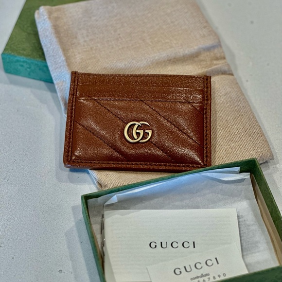 New Authentic Gucci Marmont Brown Matellase Chevron Leather Cardholder - Picture 5 of 11
